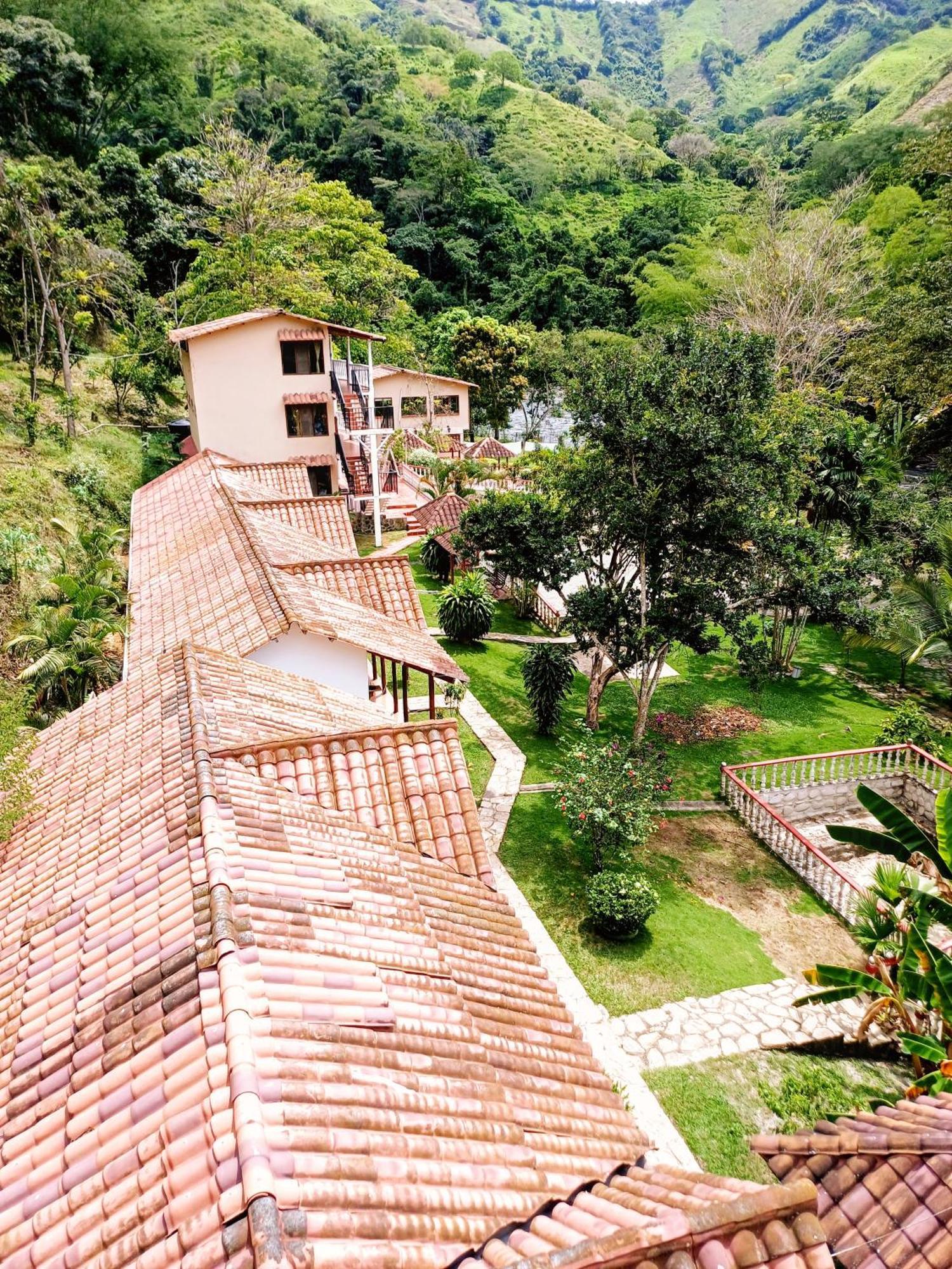 Hotel Campestre La Gaitana Tobia Buitenkant foto