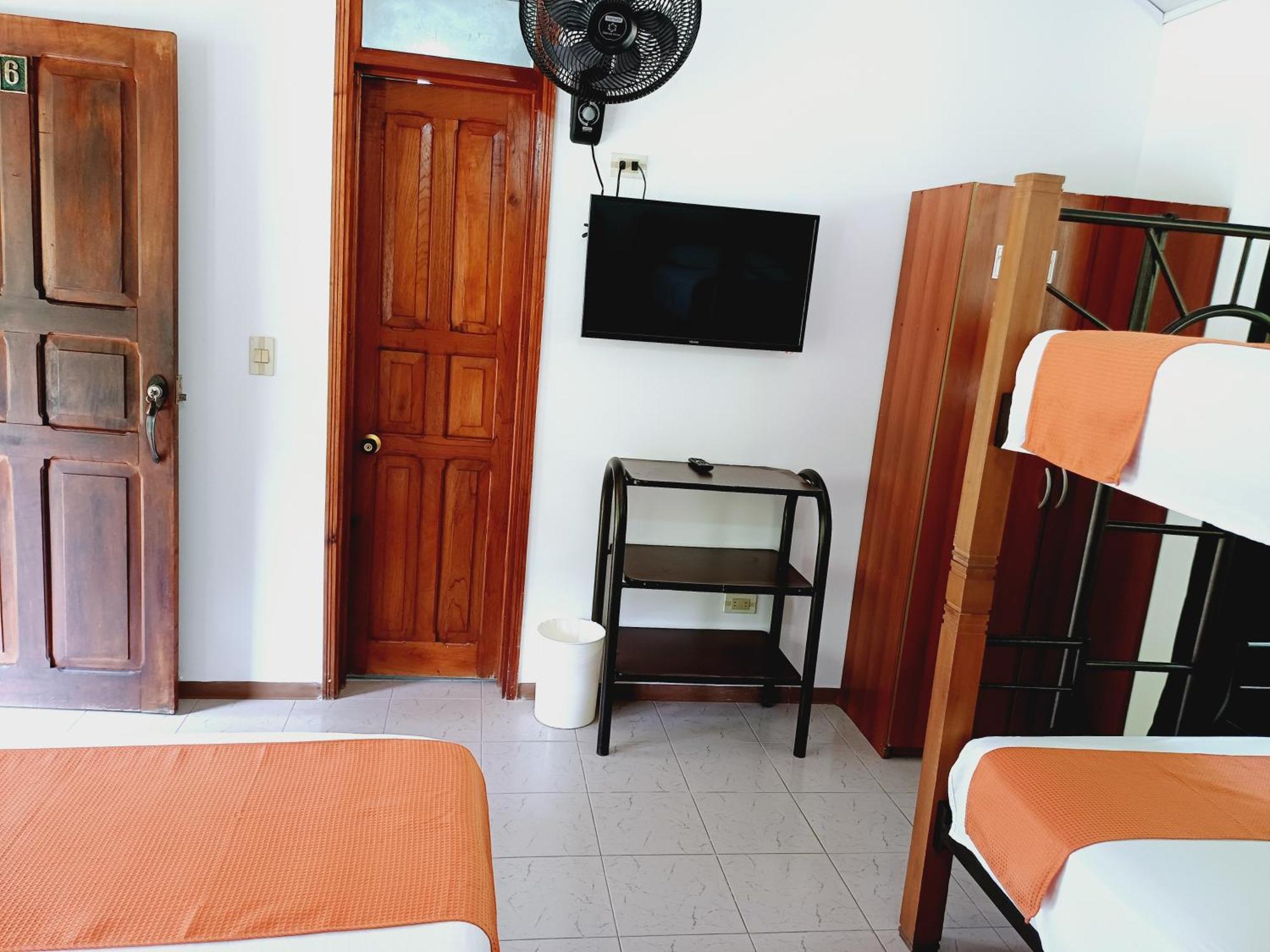 Hotel Campestre La Gaitana Tobia Buitenkant foto