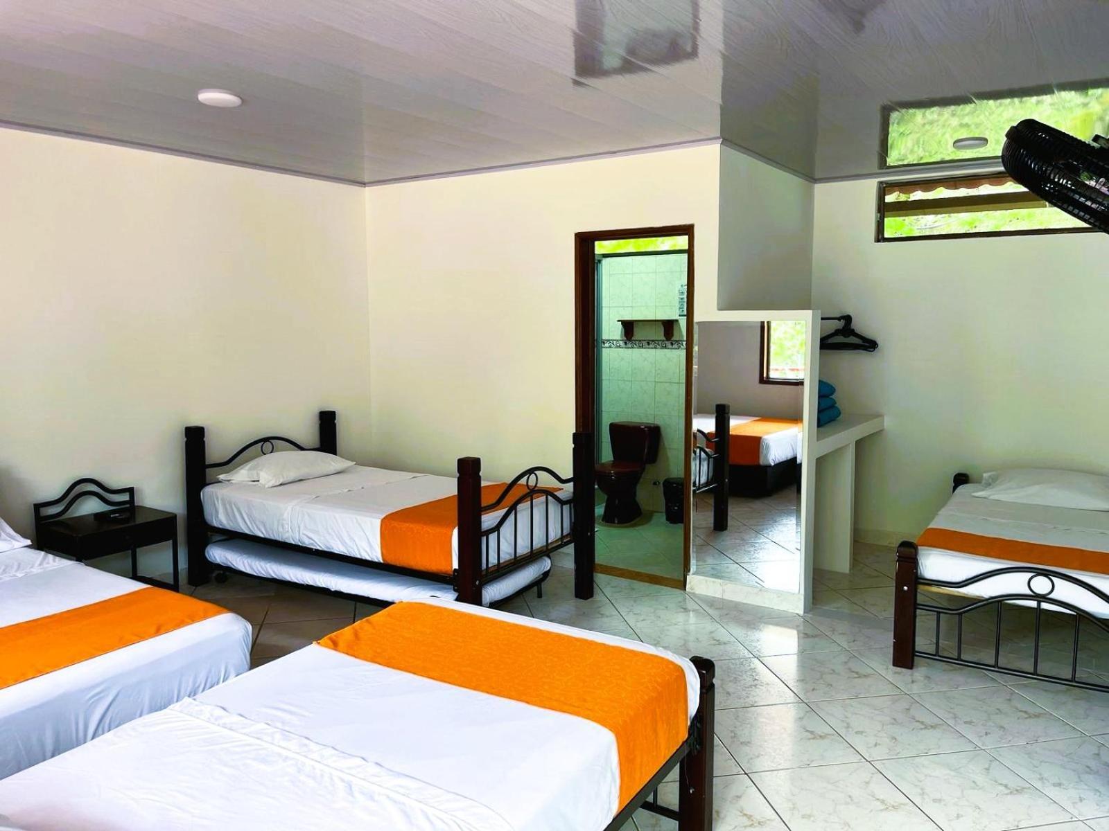 Hotel Campestre La Gaitana Tobia Buitenkant foto