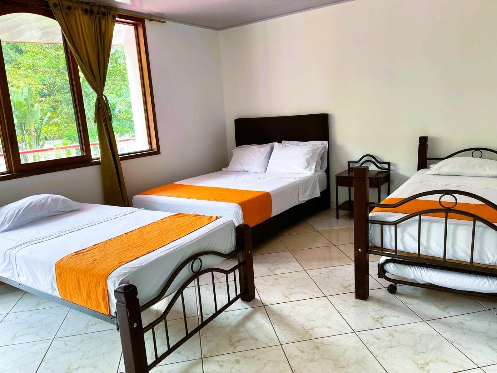 Hotel Campestre La Gaitana Tobia Buitenkant foto